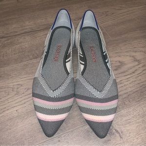 The Point Rothy pointed toe flat in size W8 in Grey Inverse Stripe